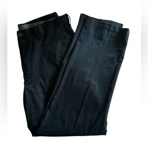 Men’s Classic Fit No Iron Khaki Slacks